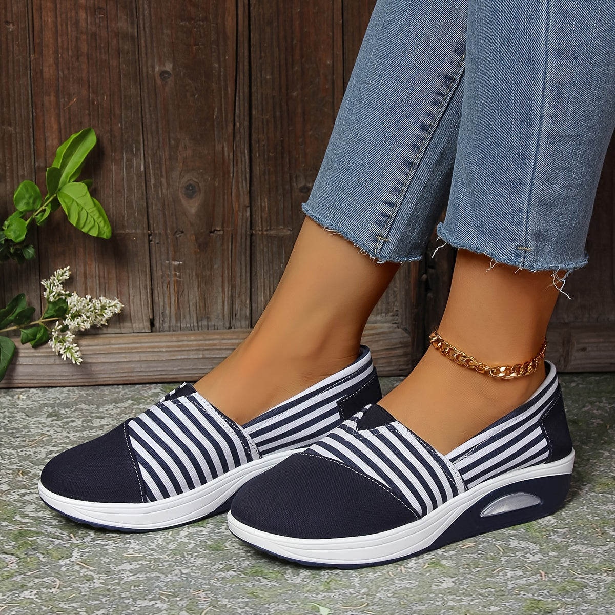 Hayden Lilli | Orthopedic Sneakers