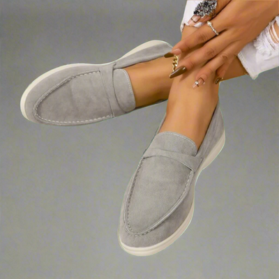 Hayden Hannah | Handmade elegant suede loafers