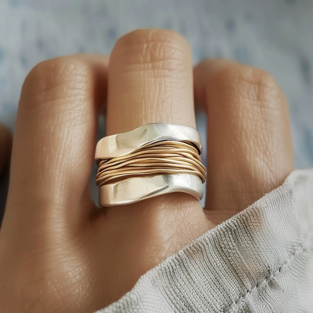Hayden | Silver Golden Threads Ring