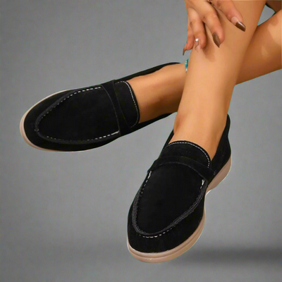 Hayden Hannah | Handmade elegant suede loafers