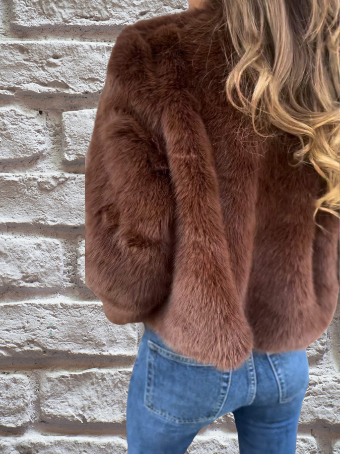 Hayden Ariann | Elegant Fur Jacket