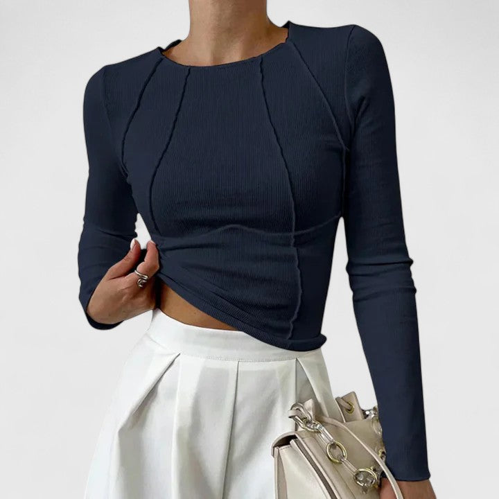 Hayden Rosa | Comfortable top with long sleeves