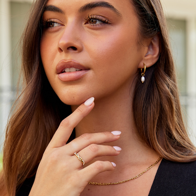 Hayden Molly | Freshwater Pearl Earrings
