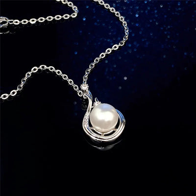 Hayden Cana | Natural Cubic Pearl Necklace