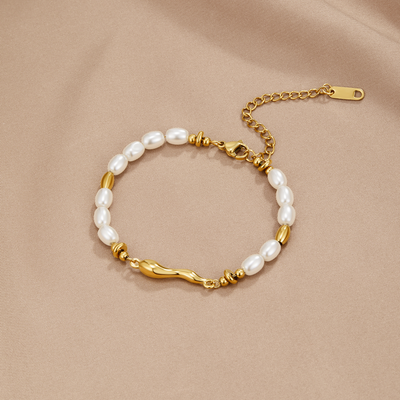 Hayden Skylar | Lov Freshwater Pearl Bracelet