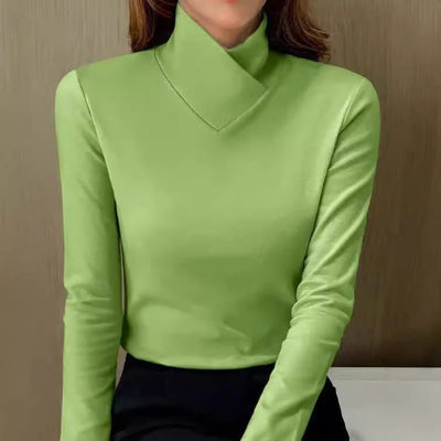 Hayden Norda | Elegant Turtleneck Pullover