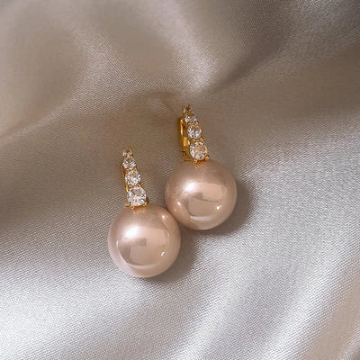Hayden Staya | Natural Pearl Earring With Diamonds
