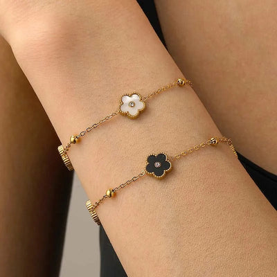 Hayden Grace | Five Leaf Petals Flower Bracelet