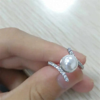 Hayden Joel | Elegant Pearl Ring
