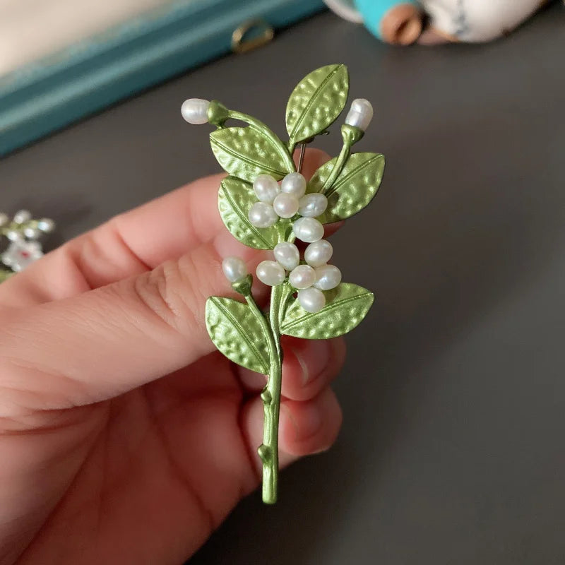 Hayden Flora | Women Vintage Floral Brooches