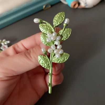 Hayden Flora | Women Vintage Floral Brooches