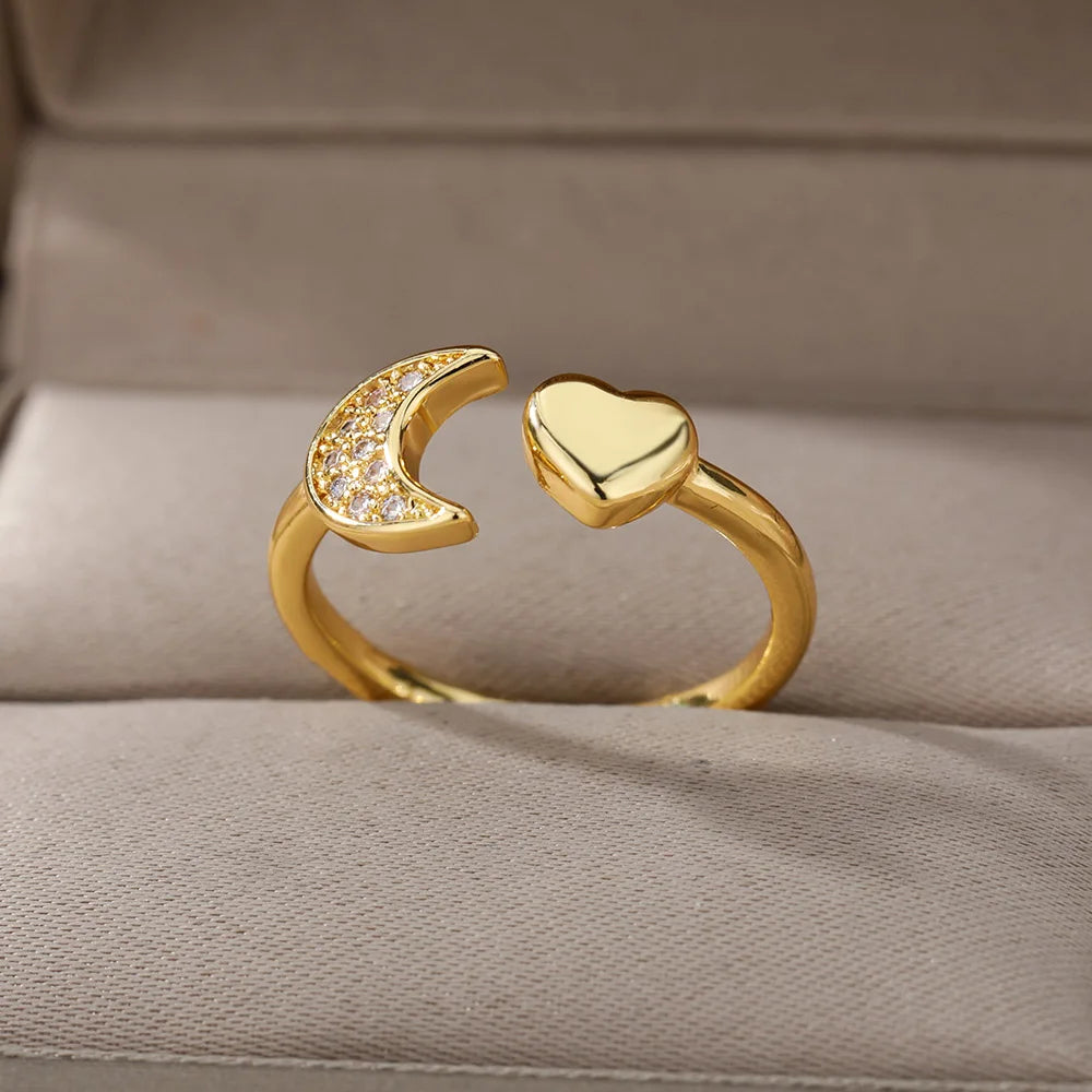 Hayden Britt | Moon And Heart Ring