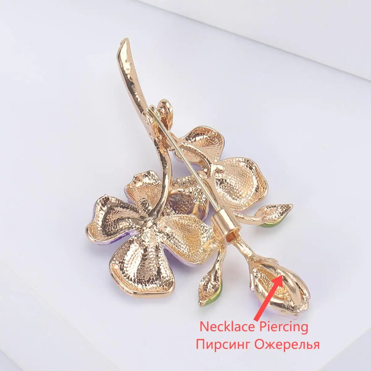 Hayden Ena | Special Vintage Floral Brooch