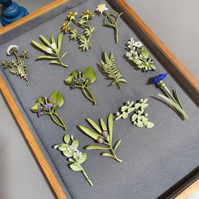 Hayden Flora | Women Vintage Floral Brooches