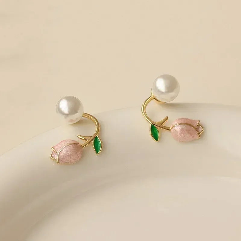 Hayden Ena | Pearl Tulip Stud Earrings