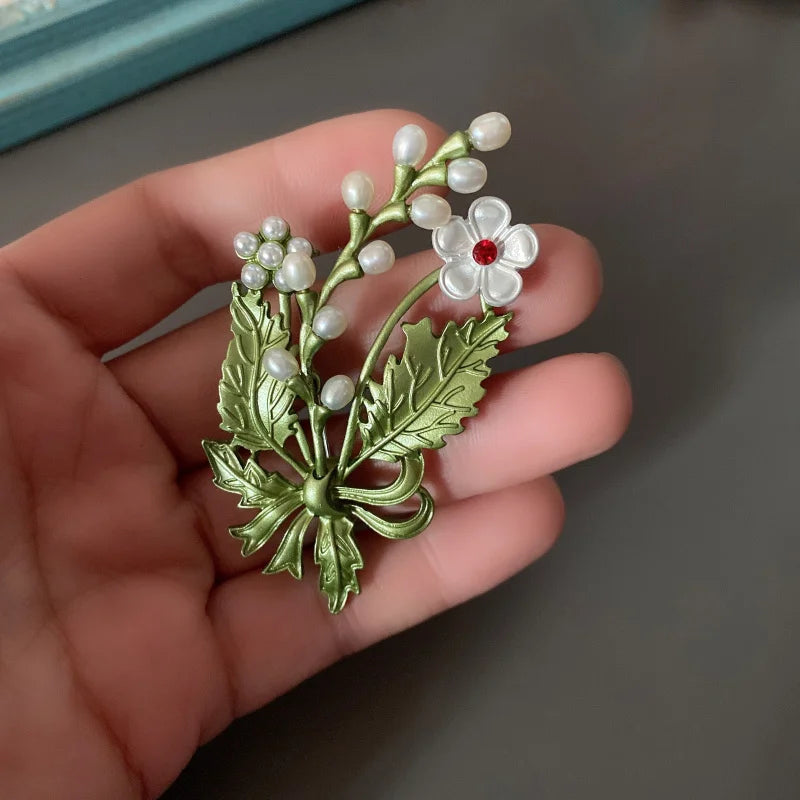 Hayden Flora | Women Vintage Floral Brooches