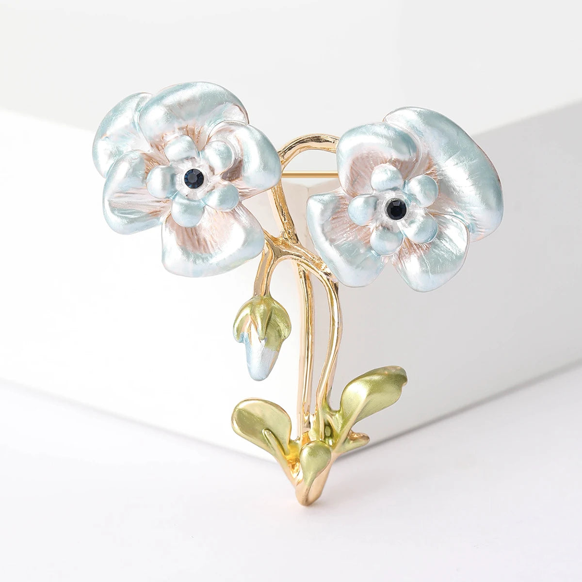 Hayden Ena | Special Vintage Floral Brooch