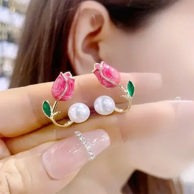 Hayden Ena | Pearl Tulip Stud Earrings