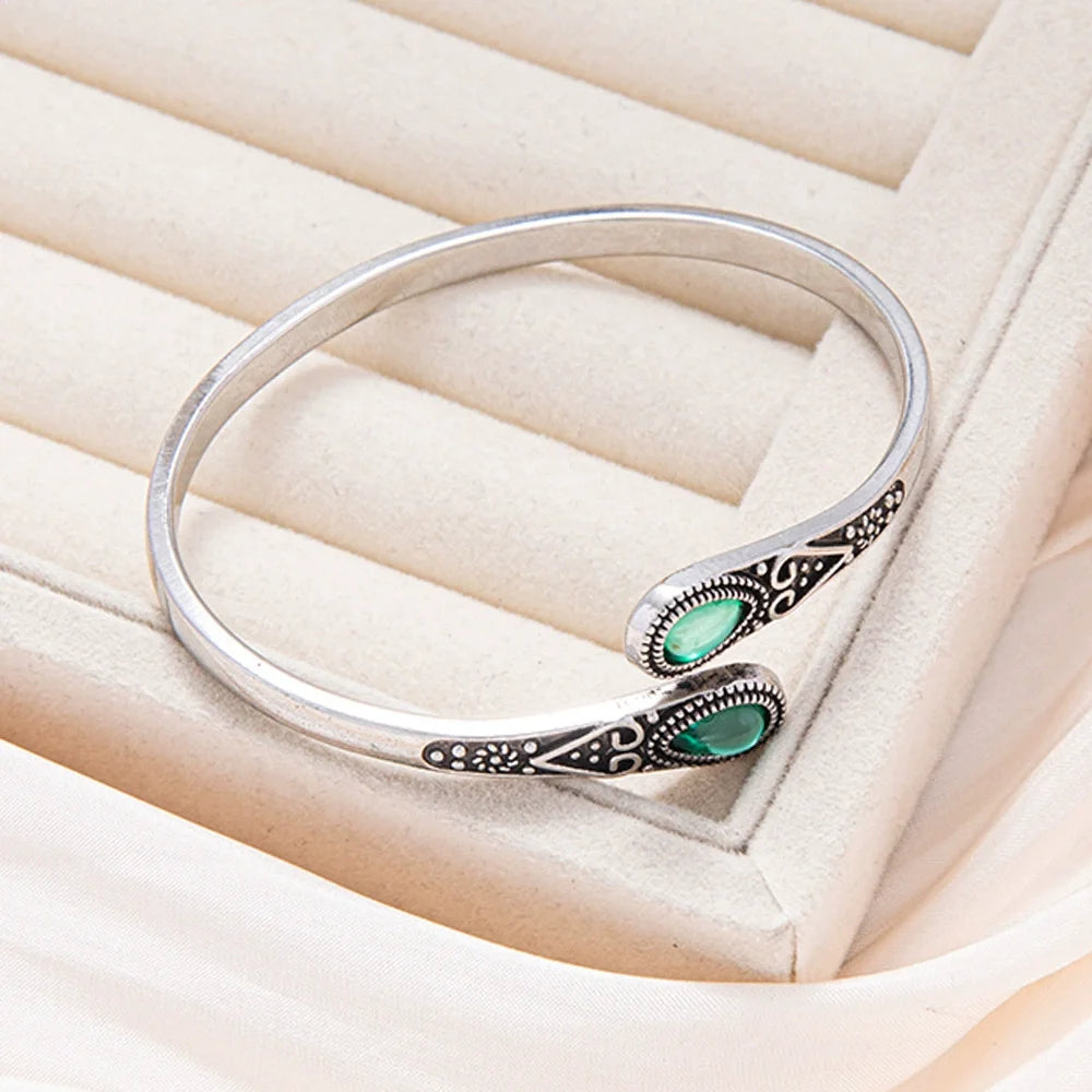 Hayden Agata | BOHO Waterdrop Stone Bracelet
