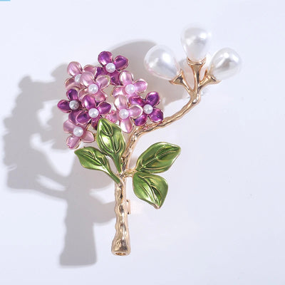 Hayden Ena | Special Vintage Floral Brooch