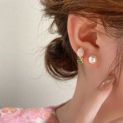 Hayden Ena | Pearl Tulip Stud Earrings