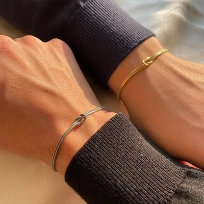 Hayden Dakota | Stainless Steel Love Knot Bracelet