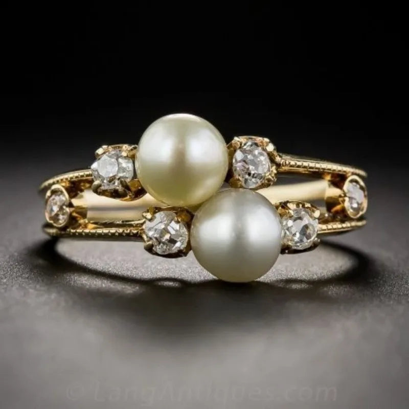 Hayden Dazzy | White Stone Pearl Ring