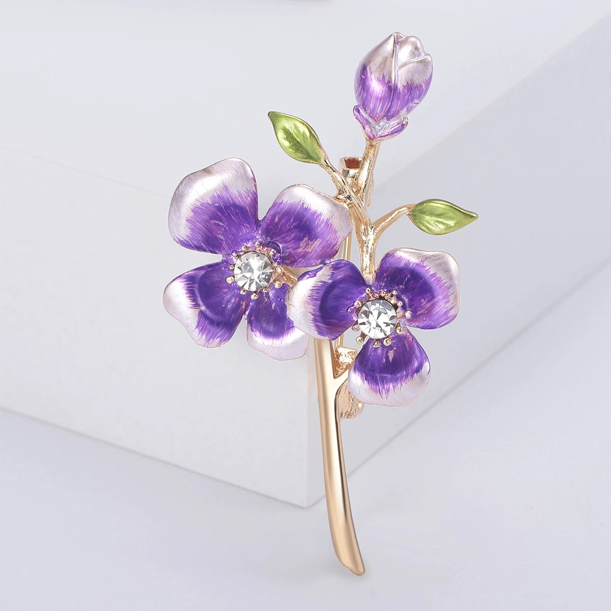 Hayden Ena | Special Vintage Floral Brooch