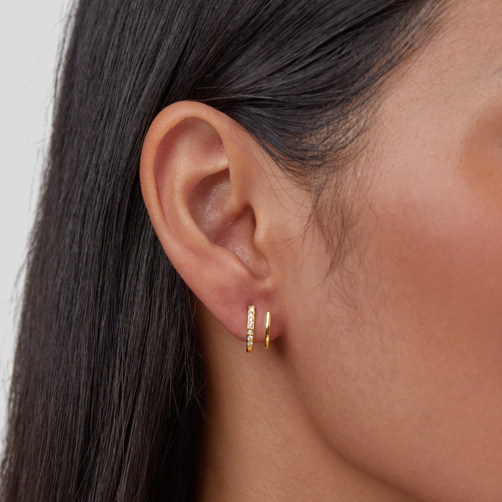 Hayden Ruthie | Claw Gold & Crystal Earrings