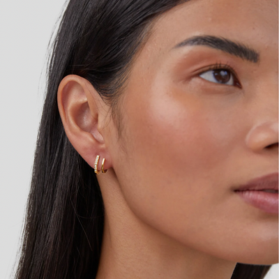 Hayden Ruthie | Claw Gold & Crystal Earrings
