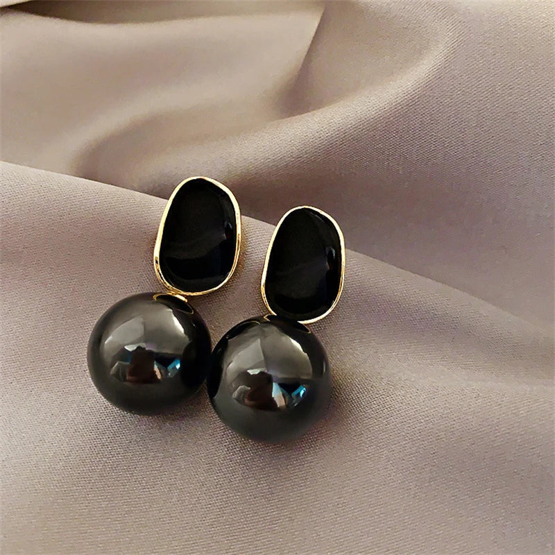 Hayden Ariel | Pearl Dangle Earrings