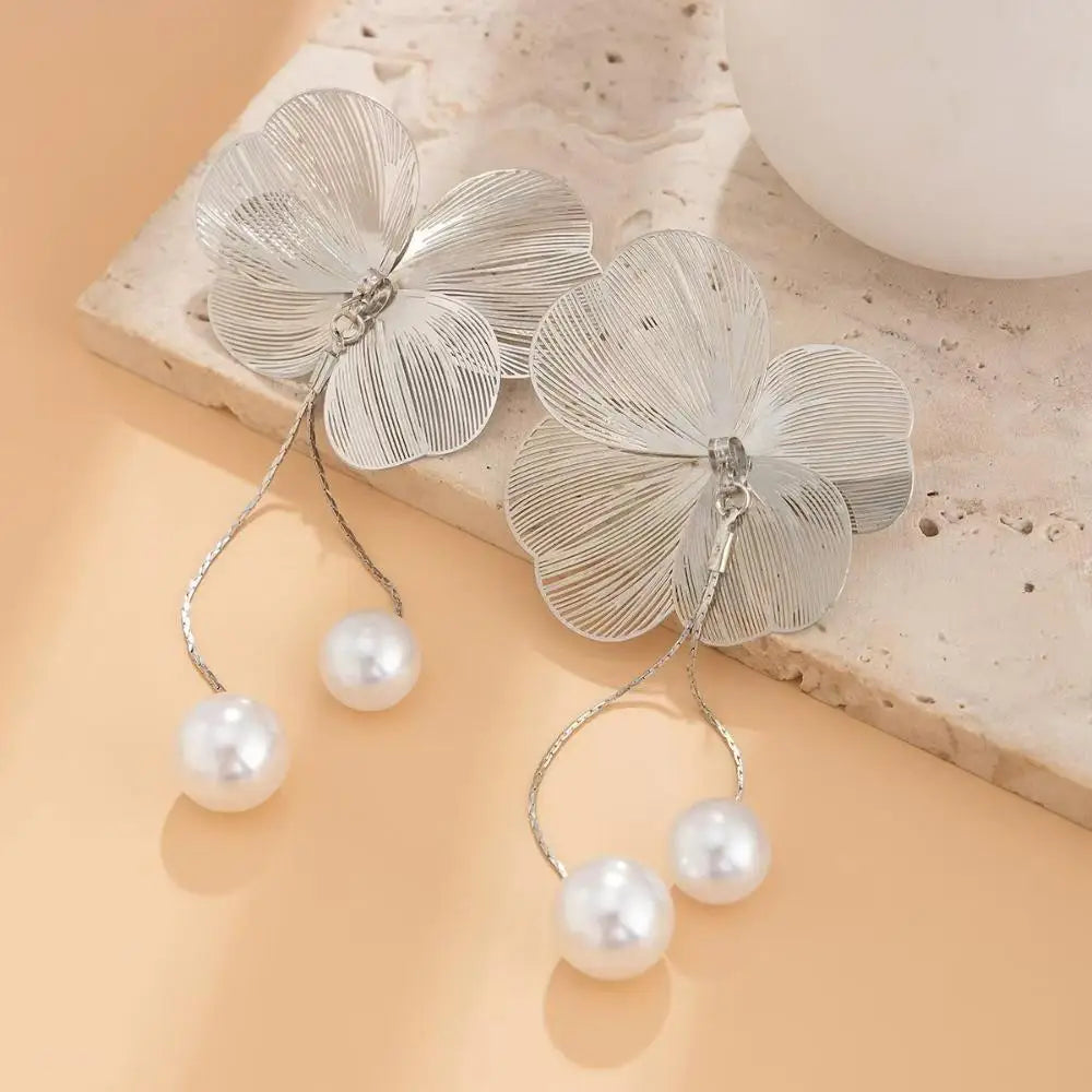 Hayden Mandy | Romantic Flower Pearl Drop Earrings
