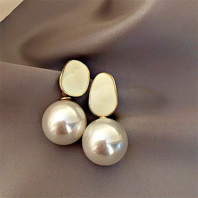 Hayden Ariel | Pearl Dangle Earrings