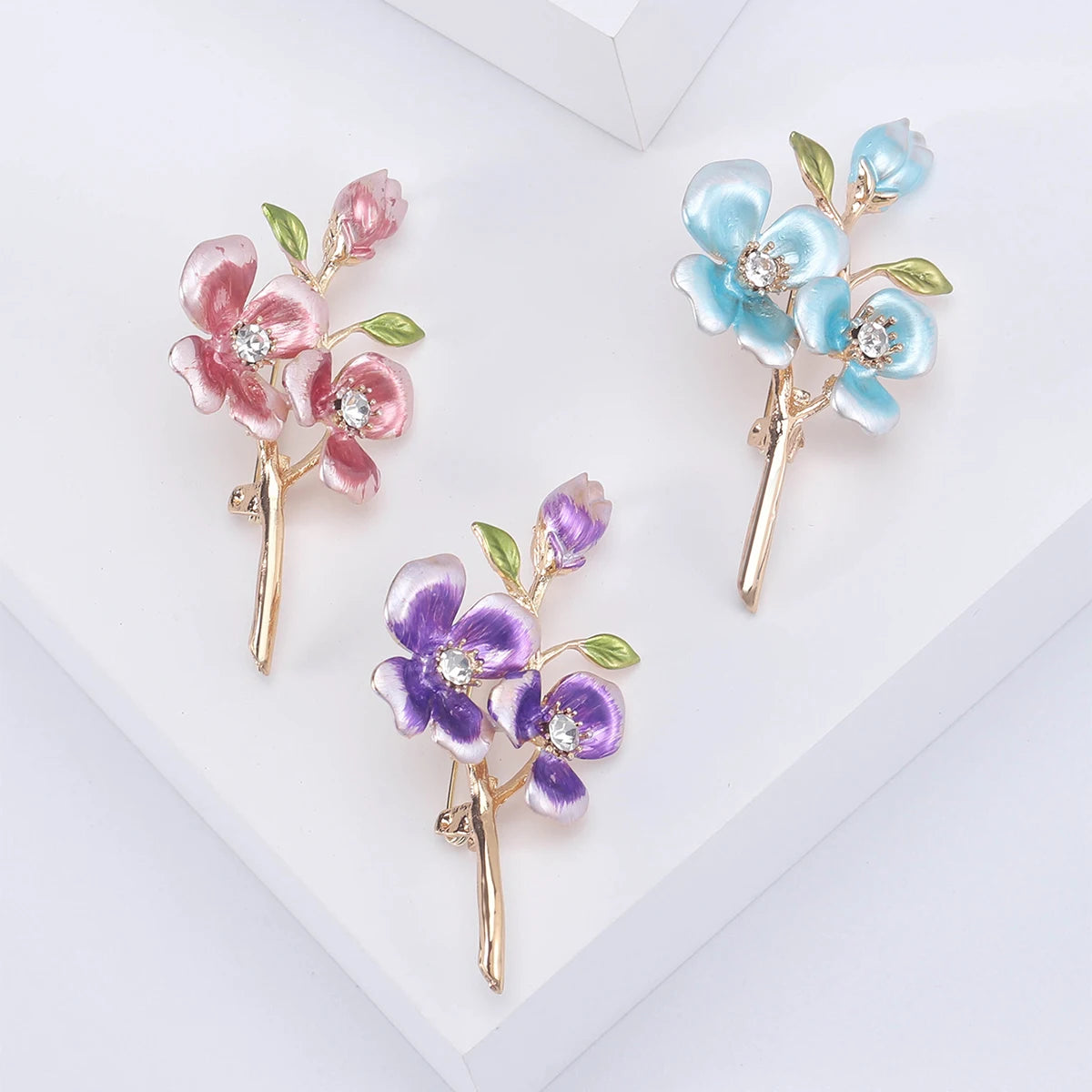 Hayden Ena | Special Vintage Floral Brooch