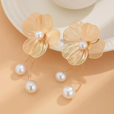 Hayden Mandy | Romantic Flower Pearl Drop Earrings