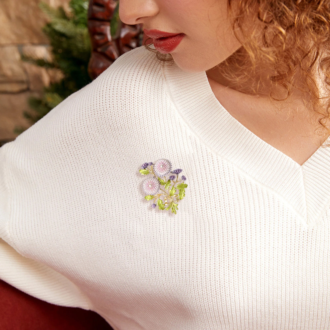 Hayden Ena | Special Vintage Floral Brooch