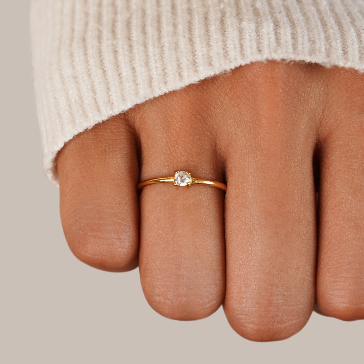 Hayden Daisy | Unique Birthstone Rings