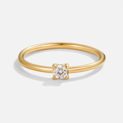 Hayden Daisy | Unique Birthstone Rings