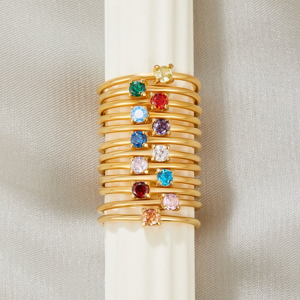 Hayden Daisy | Unique Birthstone Rings