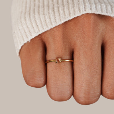 Hayden Daisy | Unique Birthstone Rings