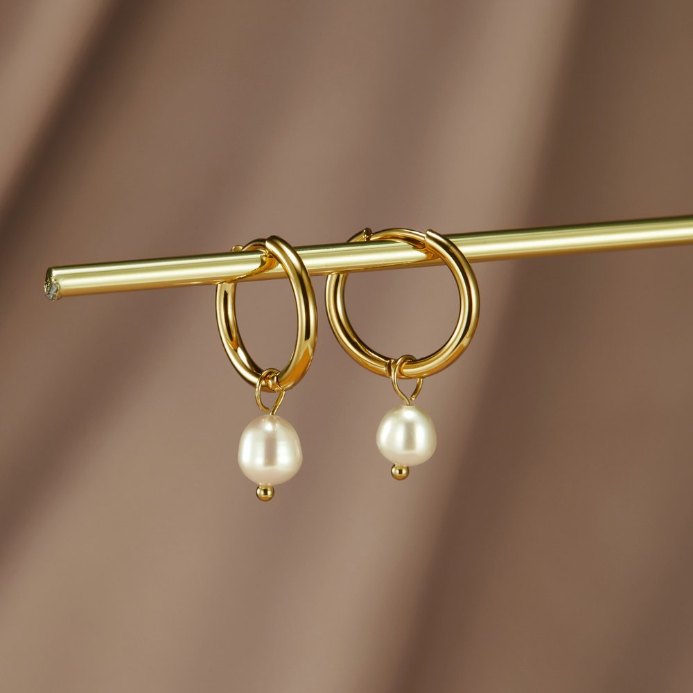 Hayden Molly | Freshwater Pearl Earrings
