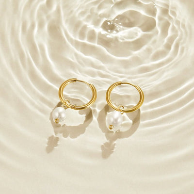 Hayden Molly | Freshwater Pearl Earrings