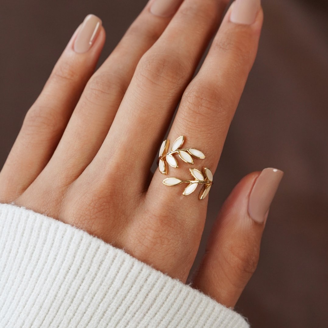 Hayden Serene | Gold Leaf Ring