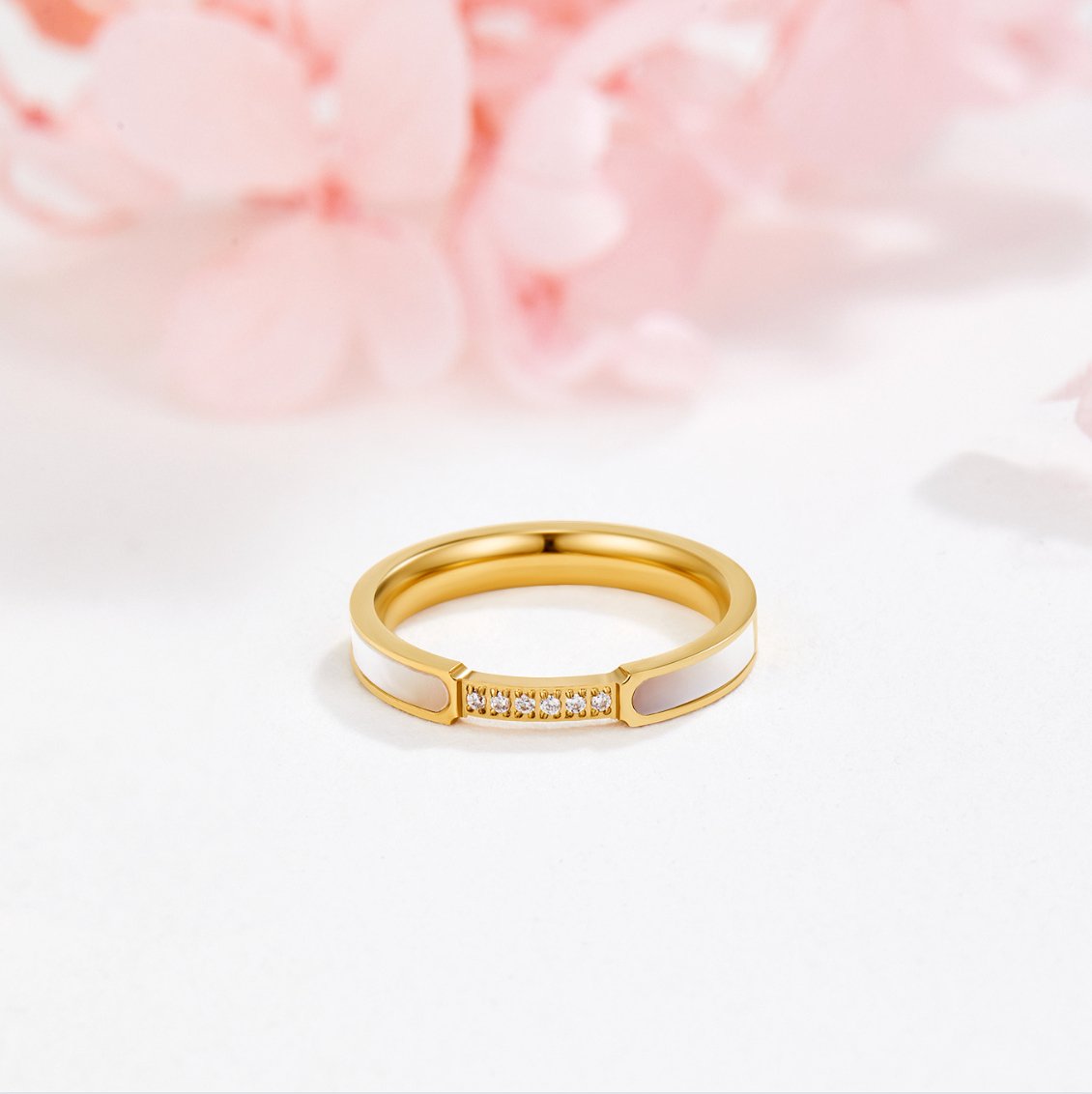 Hayden Unity | Pearl & Crystal Ring